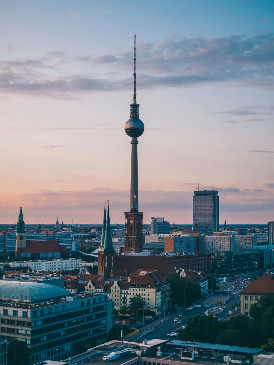 The Brandenburg Gate in Berlin, representing Techpulse's strategic business consulting for the German Mittelstand.
